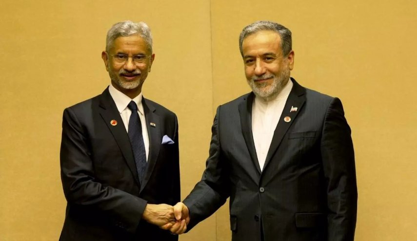 دیدار و رایزنی وزیران خارجه ایران و هند
