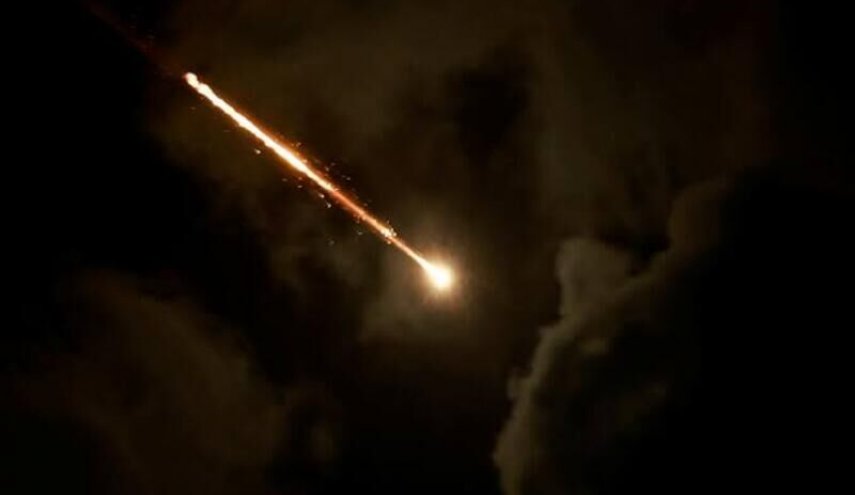 حمله موشکی یمن به اسرائیل فرودگاه بن گوریون را تعطیل کرد