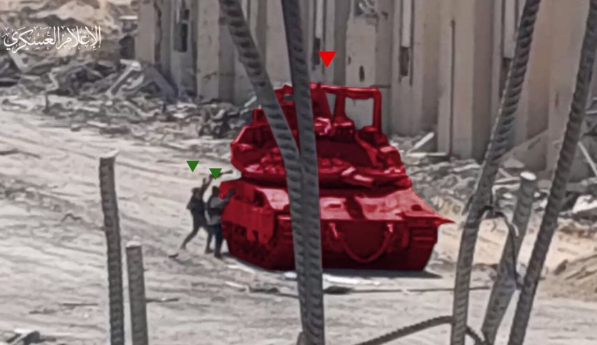 المقاومة تعلن استهداف 3 دبابات إسرائيلية بالشجاعية
