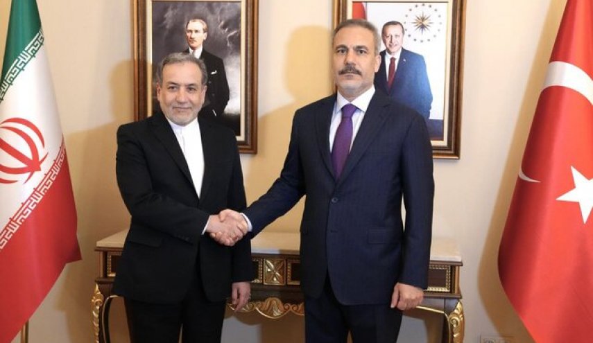 عراقچی و فیدان درباره ازسرگیری مذاکرات هسته‌ای در استانبول رایزنی کردند
