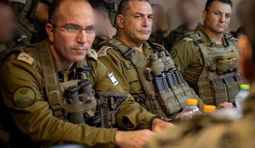 أزمة سياسية تعصف برئيس الأركان الإسرائيلي وتهدد تل أبيب
