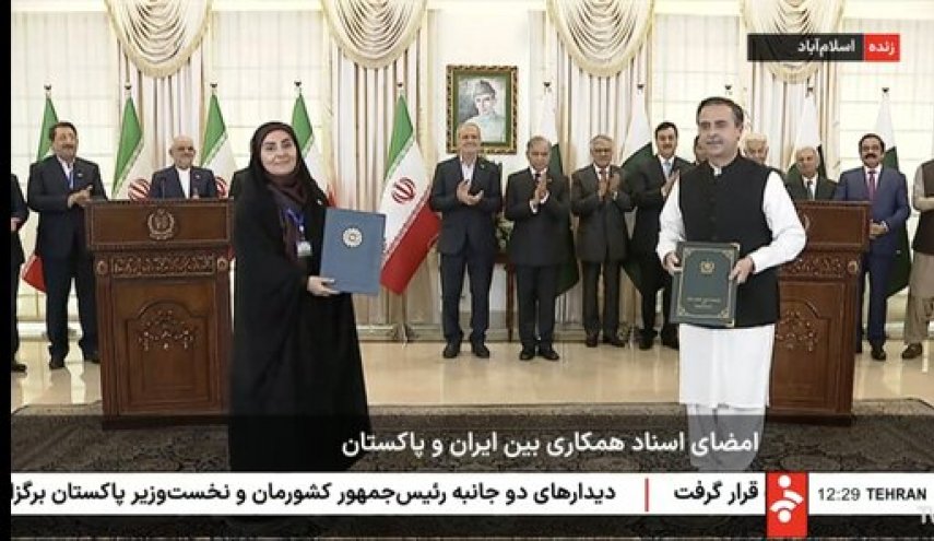 امضای ۱۲ سند همکاری میان ایران و پاکستان