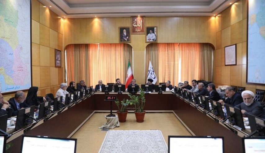 غريب آبادي: لا يحق للأوروبيين تفعيل آلية الزناد