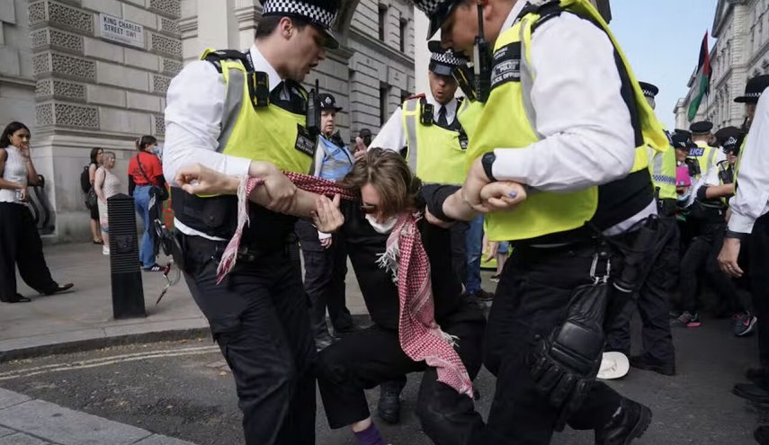 بازداشت بیش از ۵۰ شهروند انگلیسی در حمایت از فلسطین
