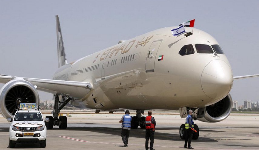 كشف دور الطيران الاماراتي في فك عزلة الاحتلال الجوية!
