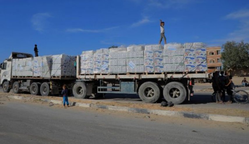 رژیم اسرائیل نمی‌گذارد حتی یک کامیون کمک‌های بشردوستانه وارد غزه شود