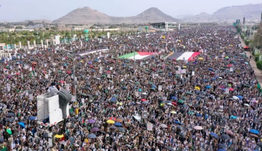 طوفان بشري في مليونية صنعاء لنصرة غزة
