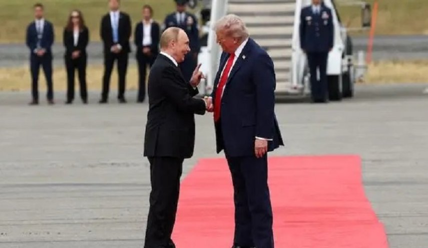 زاخاروفا تنتقد الإعلام الغربي بعد استقبال بوتين بـالسجادة الحمراء
