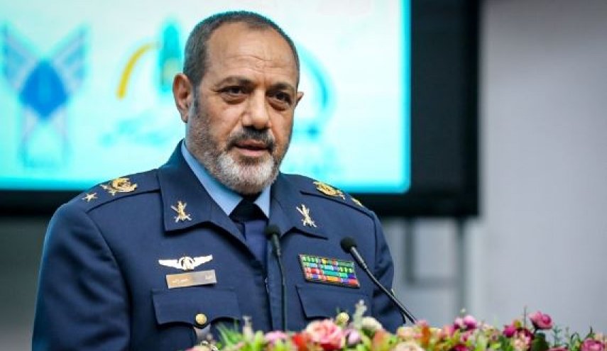 وزیر دفاع: موشک جدید ایران در پاسخ به ماجراجویی احتمالی دشمن به‌کار گرفته می‌شود