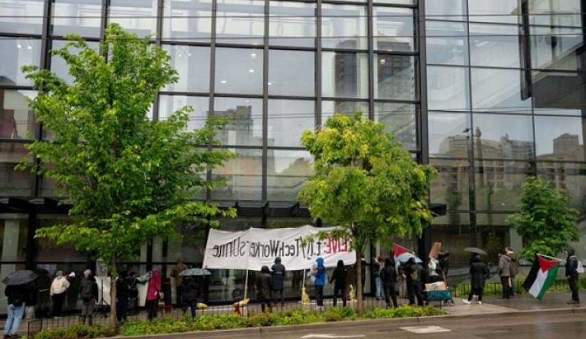موظفون بمايكروسوفت يحتجون على تعاونها مع جيش الاحتلال الإسرائيلي