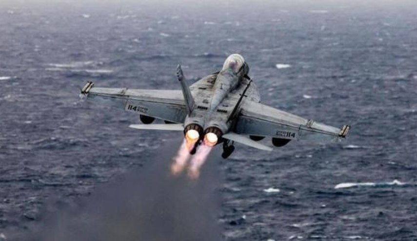 یک جنگنده اف-۱۸ آمریکا سقوط کرد