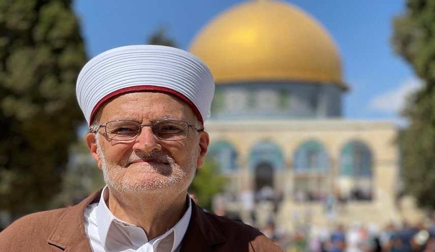 عكرمة صبري يحمل العالم العربي والإسلامي مسؤولية حماية الأقصى 