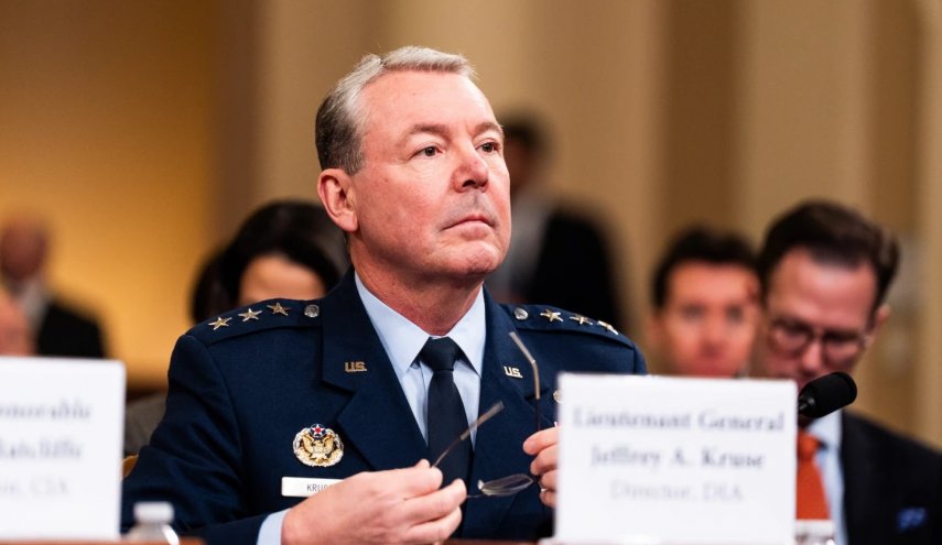 إقالة رئيس وكالة الاستخبارات في البنتاغون.. والسبب إيران!
