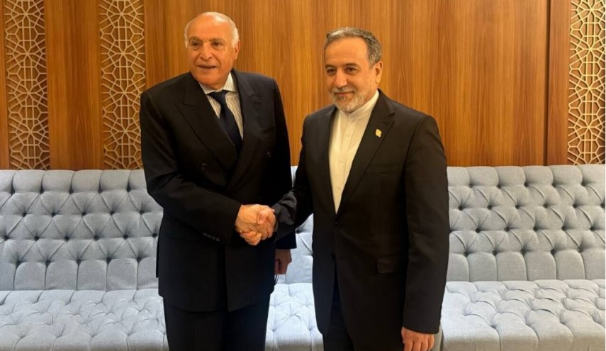 إيران والجزائر تؤكدان على ضرورة تعزيز التعاون في المنظمات الدولية