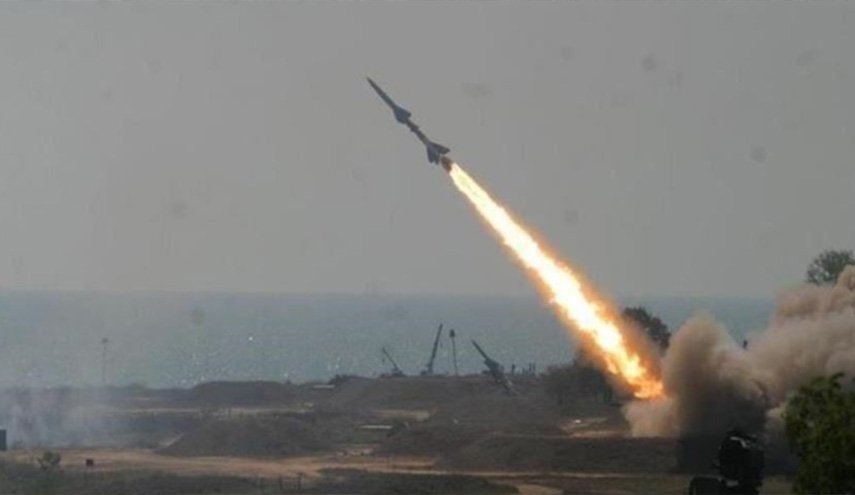 فوضى ورعب في الأراضي المحتلة بعد رصد صاروخ يمني