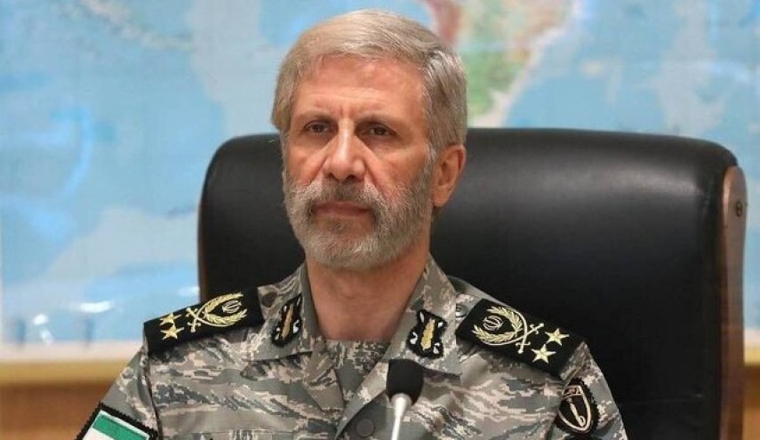 سرلشکر حاتمی: برای حفاظت از ملتمان راهی جز قوی شدن نداریم