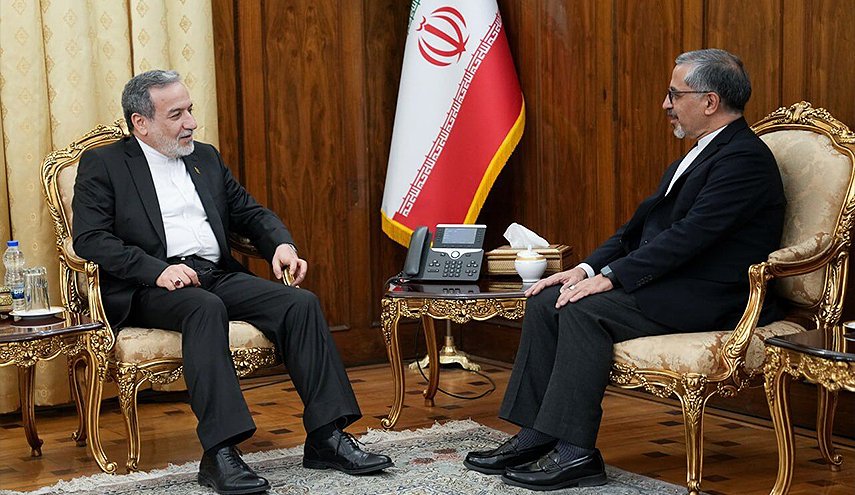 سفير إيران لدى اليابان يلتقي وزير الخارجية عراقجي