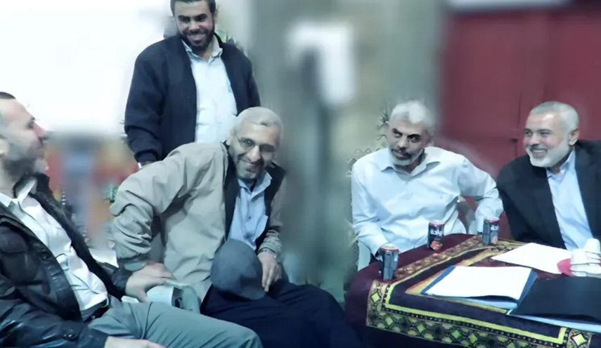 حماس تنشر صورا للمرة الأولى لقادتها الشهداء بينهم محمد الضيف 