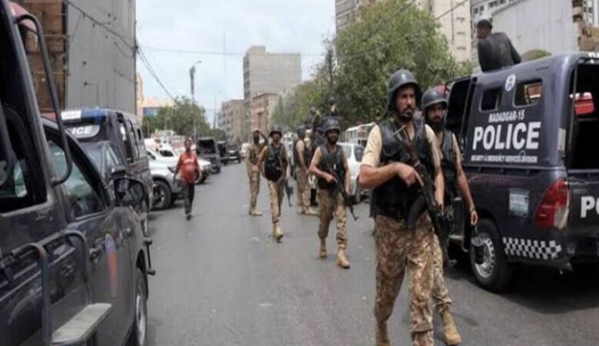 حمله به یک خودرو در پاکستان ۵ کشته برجای گذاشت