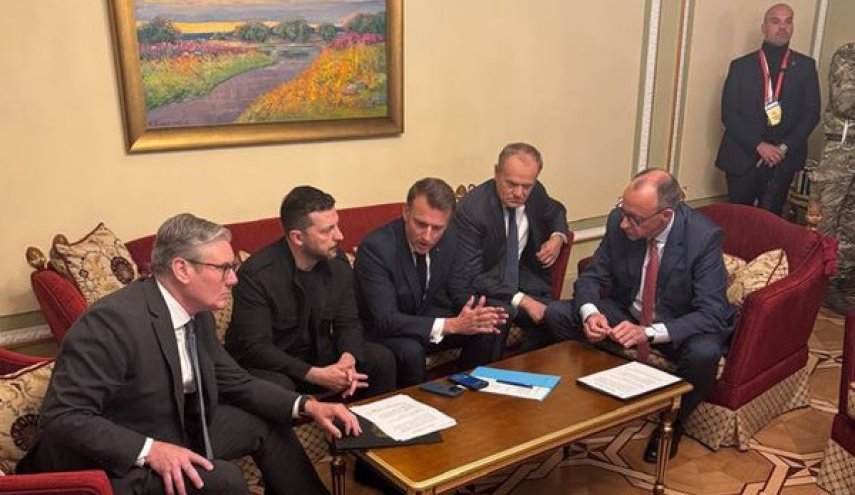 آلمان مخالف اعزام نیرو و موافق دادن موشک به اوکراین