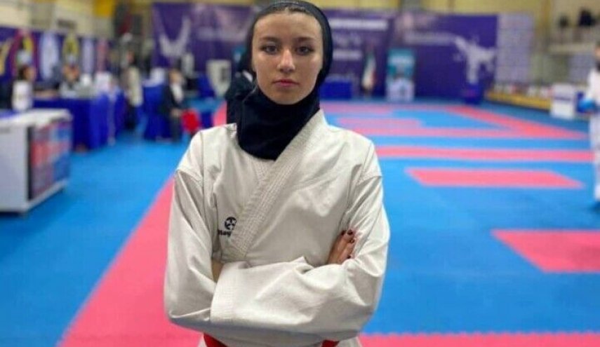 لاعبة كاراتيه ايرانية تحرز برونزية ببطولة آسيا 2025 للناشئين