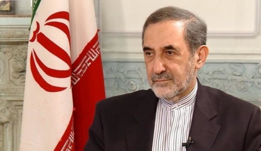 ولايتي: على العالم أن يكف عن الصمت تجاه عدوان الصهاينة
