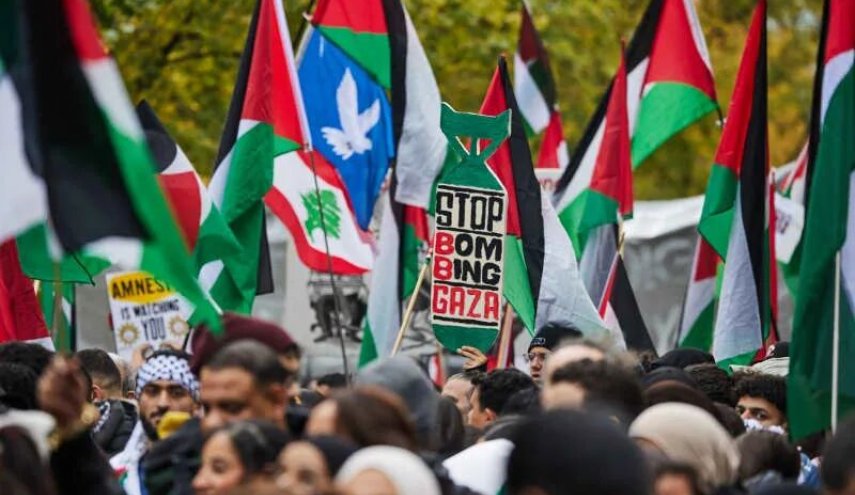 تظاهرات گسترده آلمانی‌ها در مخالفت با سیاست‌های برلین در خاورمیانه
