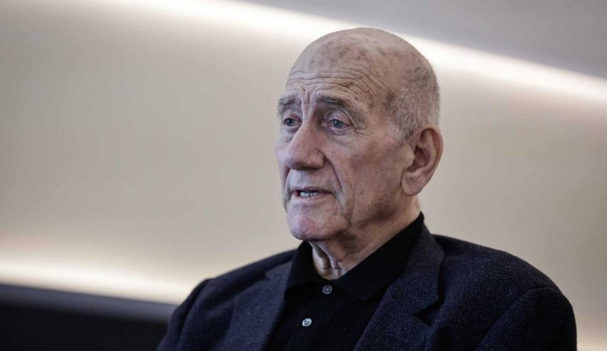 أولمرت: نتنياهو لا يمثل 'اسرائيل' وأأسف لرحيل ابن خليل الحيّة