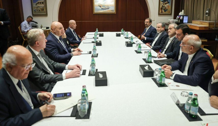 بزشكيان: آمل أن تُحسّن إيران ولبنان علاقاتهما على أساس الحق والعدالة