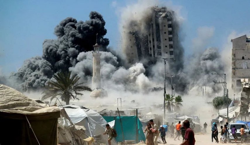 هآرتس: نتنياهو أمر الجيش بهدم غزة من جذورها وبناء مساكن!