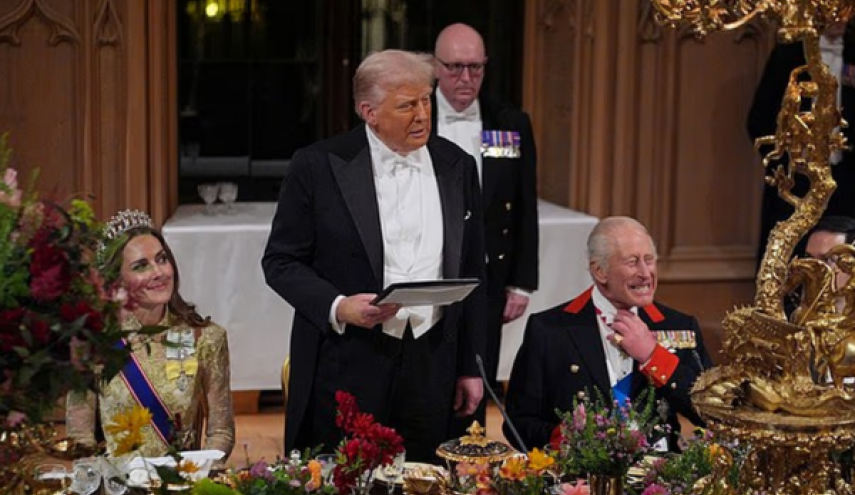 كواليس العشاء الملكي..اشتباك بين طهاة ملك بريطانيا وحراس ترامب!
