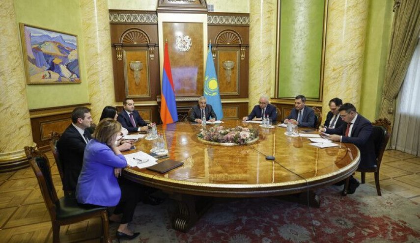 تاکید ارمنستان و قزاقستان بر توسعه کریدور حمل‌ونقل منطقه‌ای از مسیر ایران
