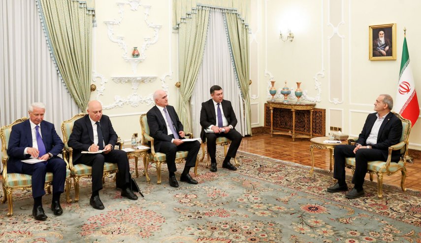 بزشكيان: محاولات منع تبلور علاقات مثمرة بين الدول الإسلامية لن تفلح