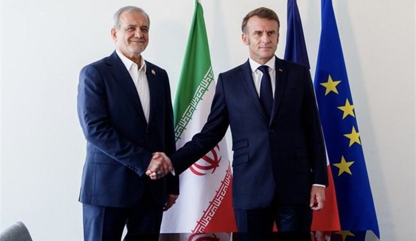 ماكرون يعيد الأسطوانة ذاتها بعد لقائه بالرئيس الإيراني!