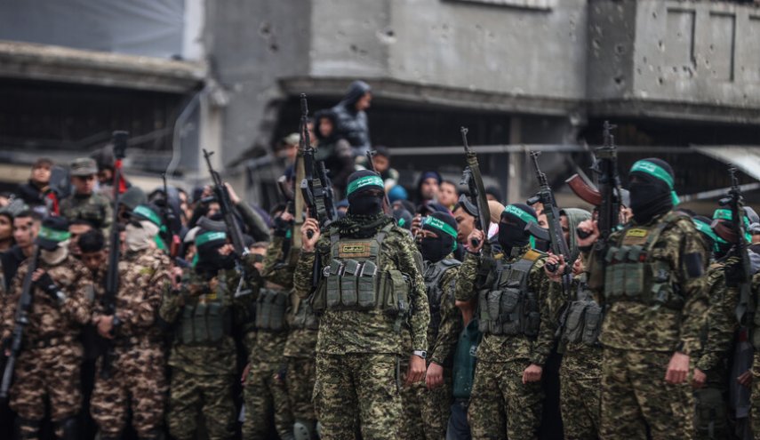 حماس: لا يمكن المساس بسلاح المقاومة ما دام الاحتلال جاثما على أرضنا