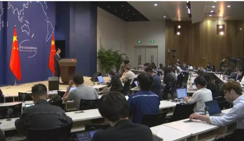 پکن: مسئله هسته‌ای ایران با تهدید و تحریم حل نمی‌شود
