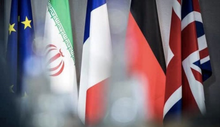 ايران تستدعي سفراءها في دول الترويكا الاوروبية للتشاور