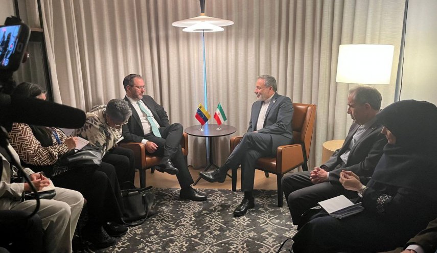 عراقچی تهدید آمریکا علیه حاکمیت ملی و تمامیت سرزمینی ونزوئلا را محکوم کرد