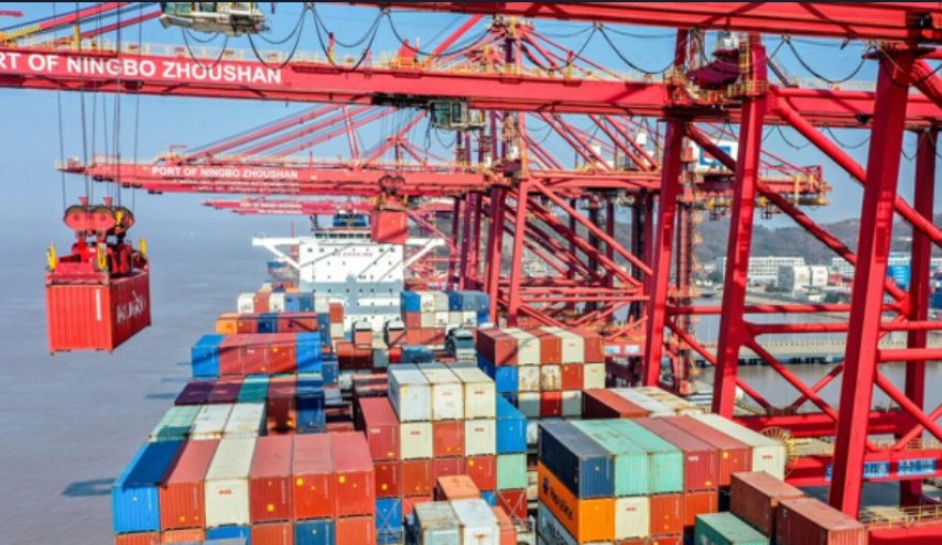 إيران تسجل 54 مليار دولار تجارة خارجية في ستة أشهر