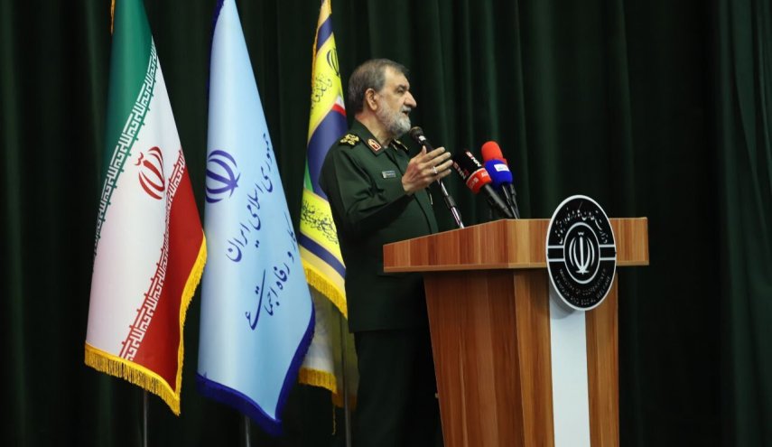 محسن رضایی: هدف دشمنان مقابله و ایجاد مانع در راه پیشرفت ایران است