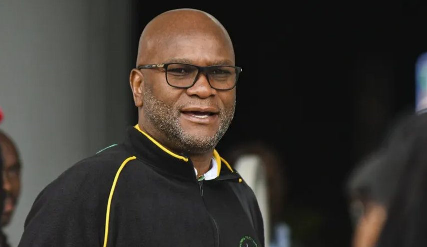 العثور على سفير جنوب أفريقيا في فرنسا ميتا لأسباب غامضة