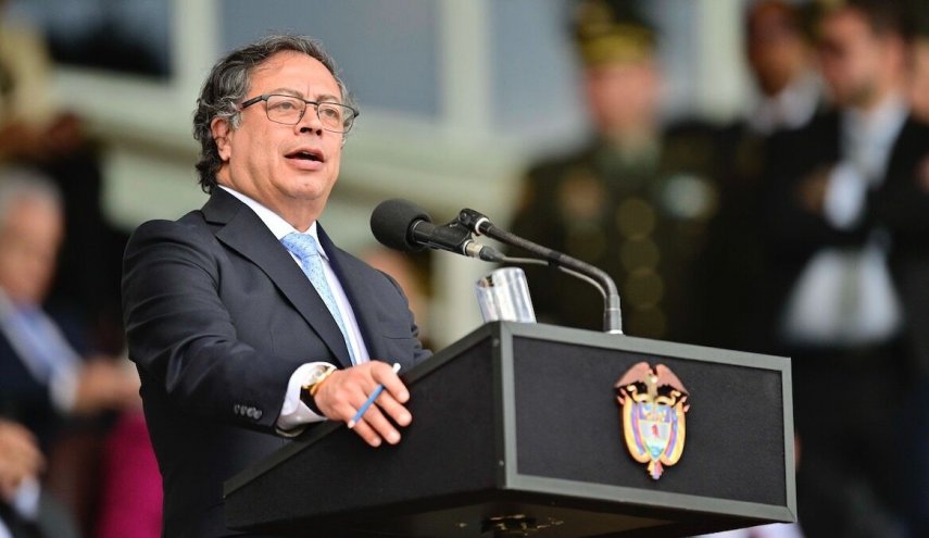 رئیس‌جمهوری کلمبیا «قتل جوانان فقیر کارائیبی» توسط آمریکا را محکوم کرد