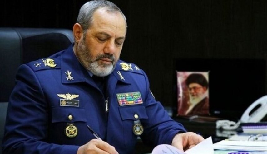 وزیر دفاع: فراجا نمونه پلیسی هوشمند و برخاسته از بطن جامعه است