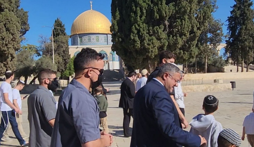 المستوطنون يقتحمون الاقصى بقيادة بن غفير+فيديو