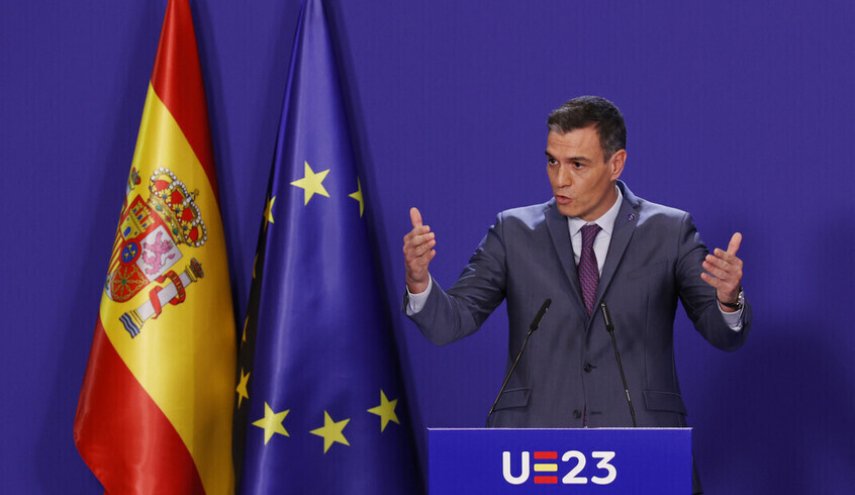 إسبانيا: لا يزال حظر الأسلحة إلى 