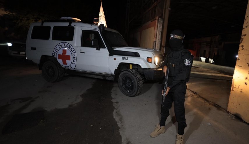 حماس تسلّم جثث 4 محتجزين إسرائيليين للصليب الأحمر