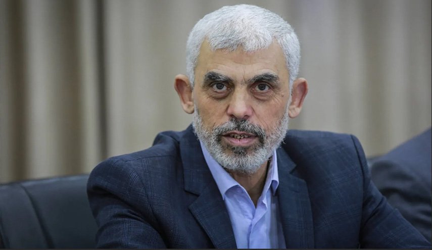 الاحتلال يكشف صورة جديدة للقائد السنوار لحظة إستشهاده