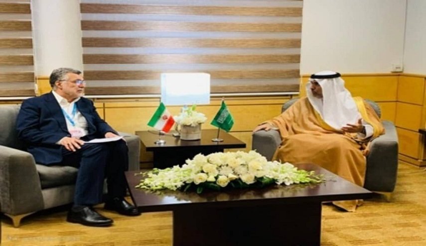 وزير الصحة السعودي يدعو إيران للمشاركة في ملتقى الصحة العالمي
