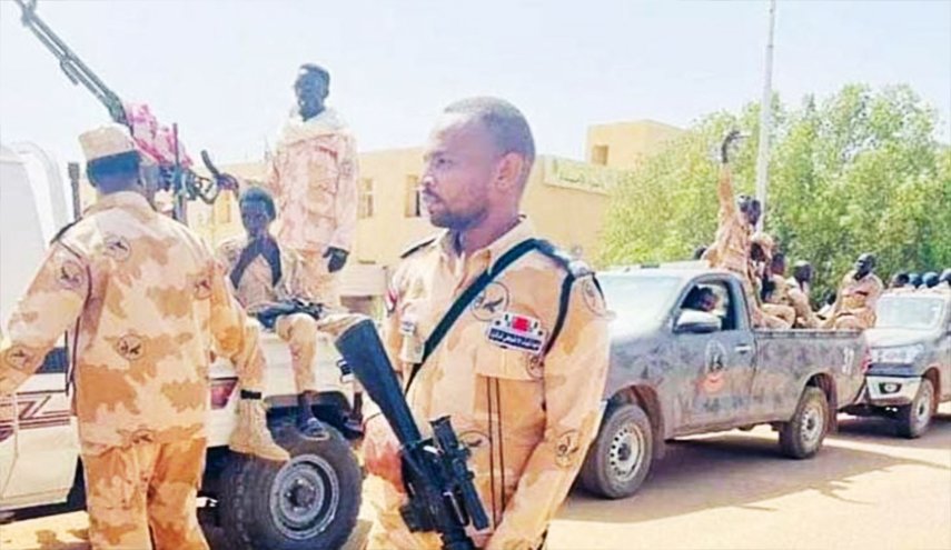 بالفيديو.. مُسيّرات تضرب محيط مطار الخرطوم قبل إعادة افتتاحه