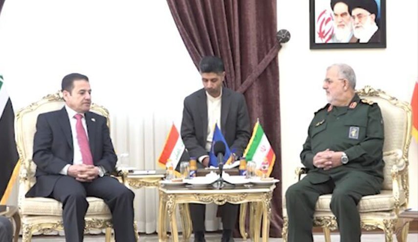 اللواء باکبور: إيران مستعدة للرد بحزم علی أي إعتداء 